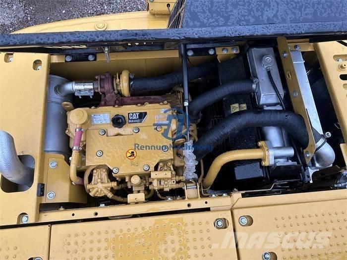 CAT 313D2GC حفارات وسط 7 طن - 12 طن