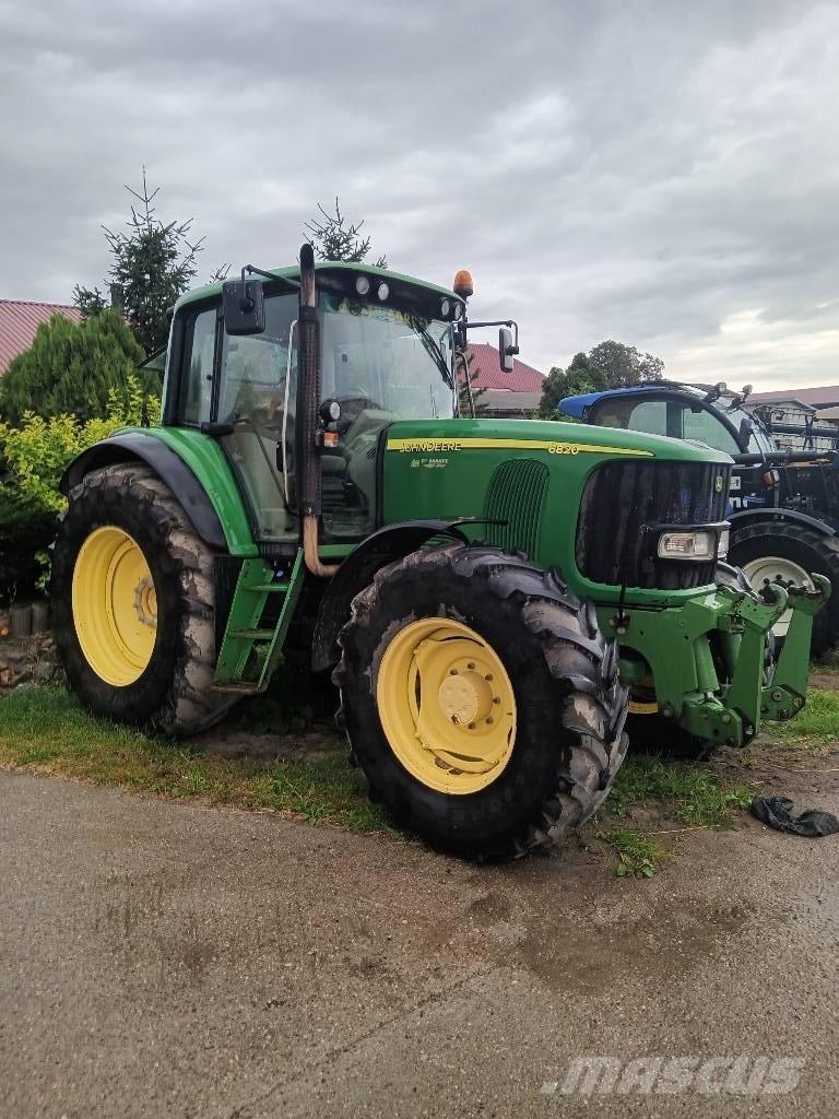 John Deere 6820 6820 الجرارات