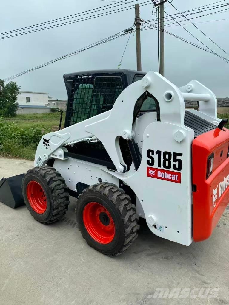 Bobcat S 185 حفارات زحافة
