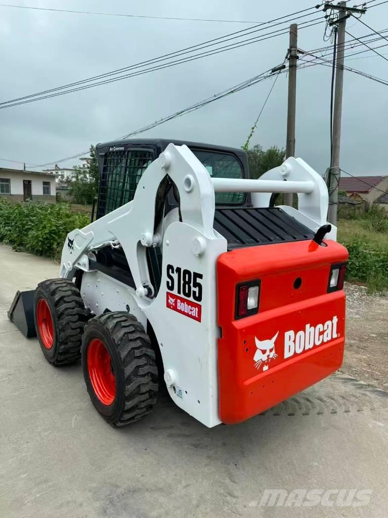 Bobcat S 185 حفارات زحافة