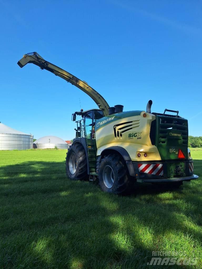 Krone Big X 680 علافات ذاتية الدفع