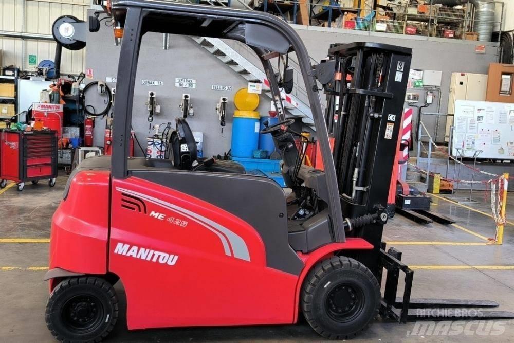 Manitou ME425 شاحنات الطرق الوعرة