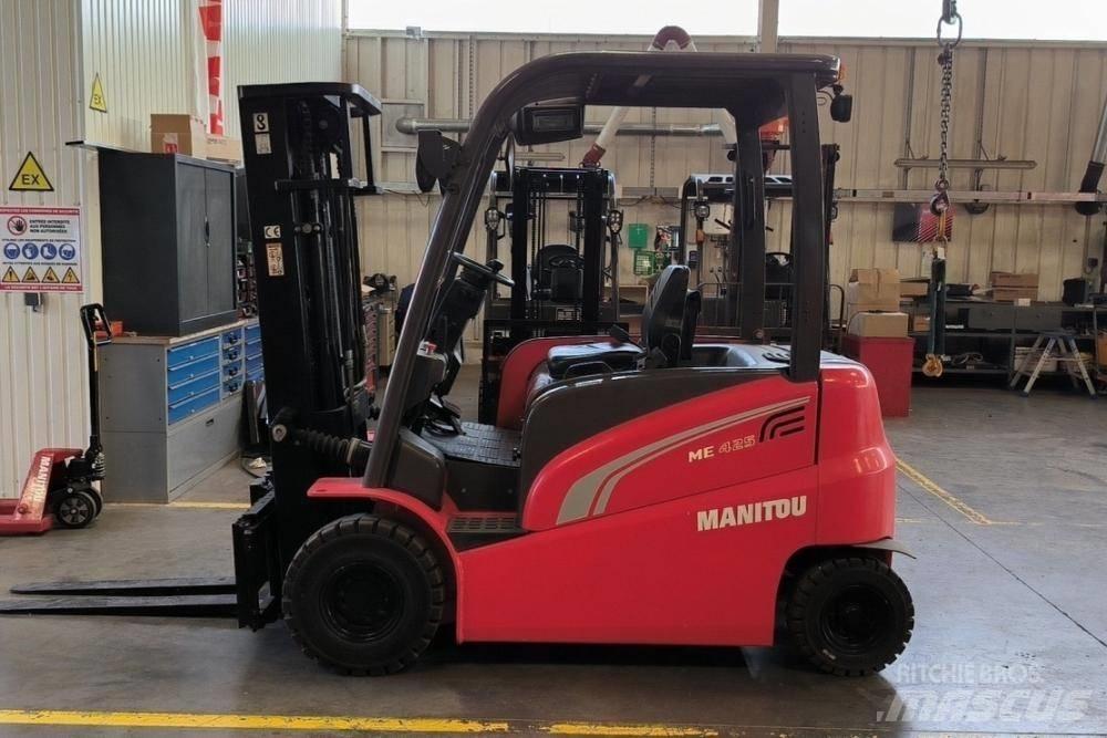 Manitou ME425 شاحنات الطرق الوعرة