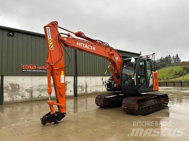 Hitachi ZX 135 US-6 حفارات زحافة