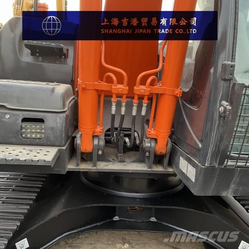Hitachi ZX 130 حفارات وسط 7 طن - 12 طن