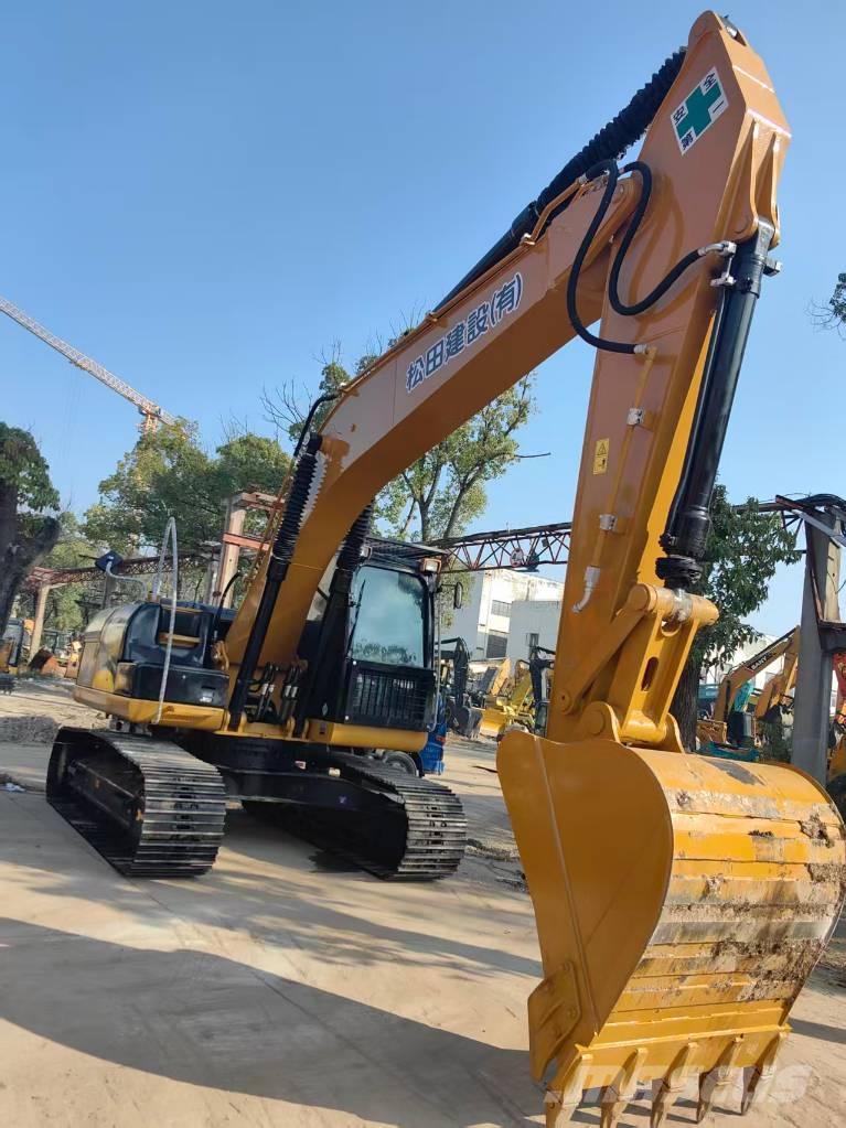 CAT 320 D2L حفارات زحافة