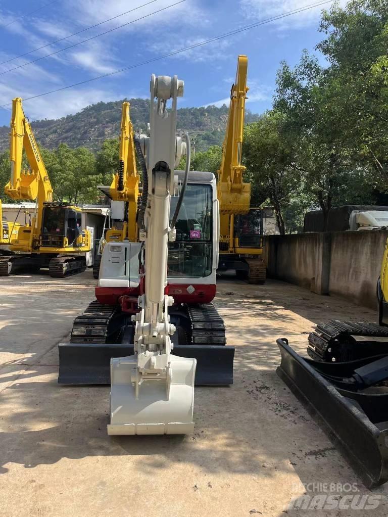 Takeuchi TB150C حفارات زحافة