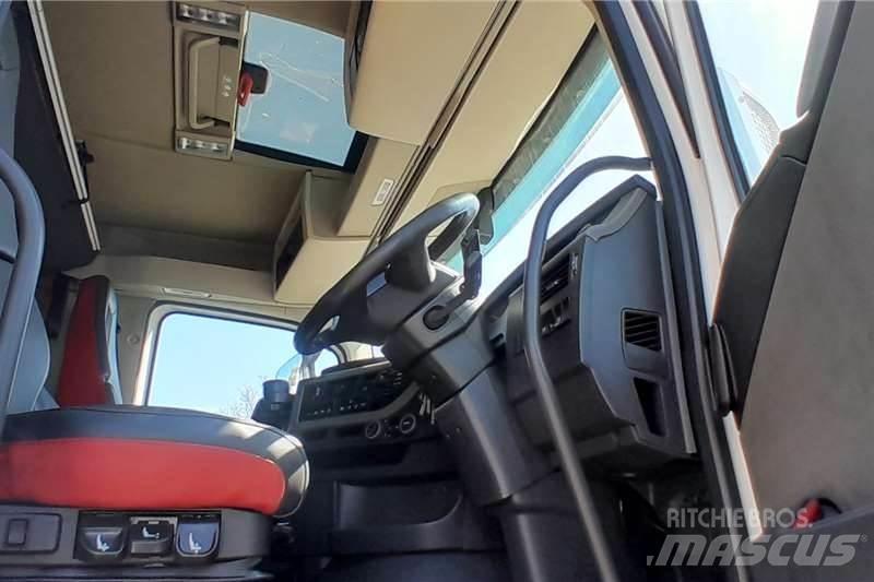 Volvo FH 440 شاحنات أخرى