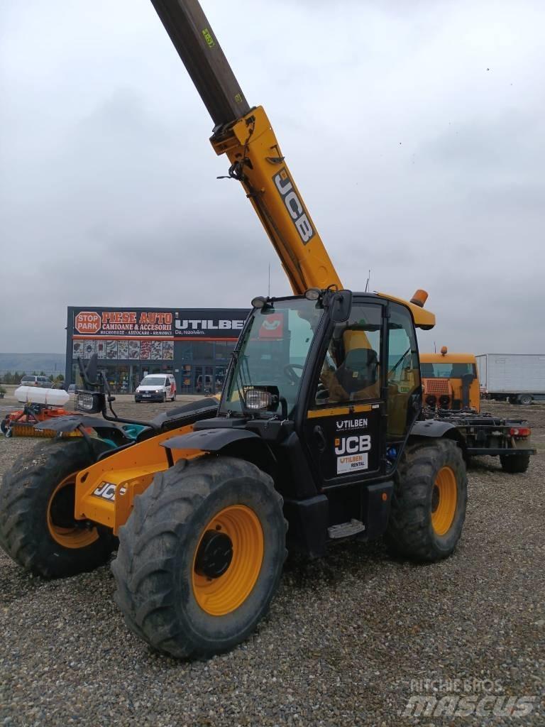 JCB 531-70 مناولات متداخلة