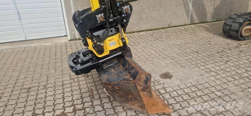 Yanmar VIO80 حفارات زحافة