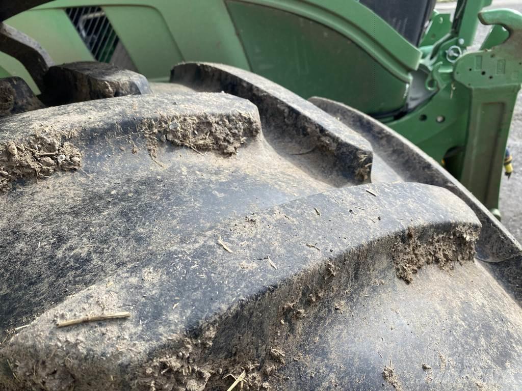 John Deere 6R 195 الجرارات