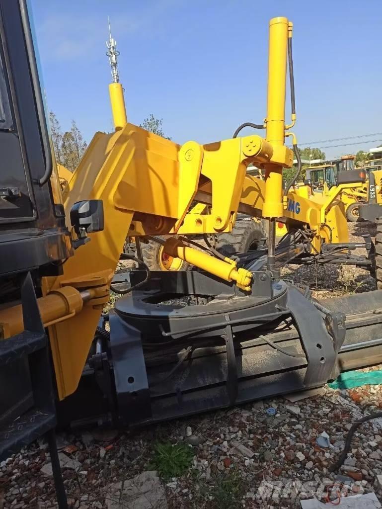 XCMG GR 180 معدات تمهيد الطرق