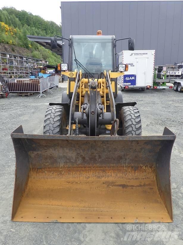 Volvo L 25 B لوادر بعجل