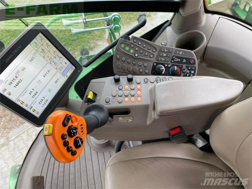 John Deere 9800 علافات ذاتية الدفع