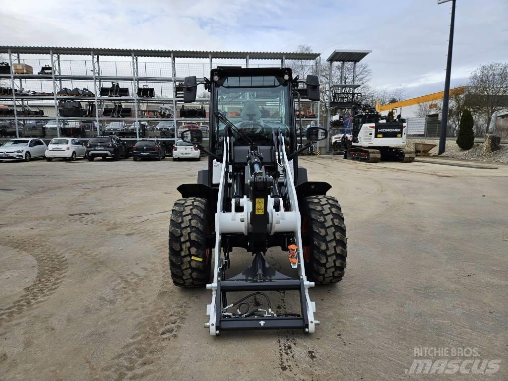 Bobcat L 75 لوادر بعجل