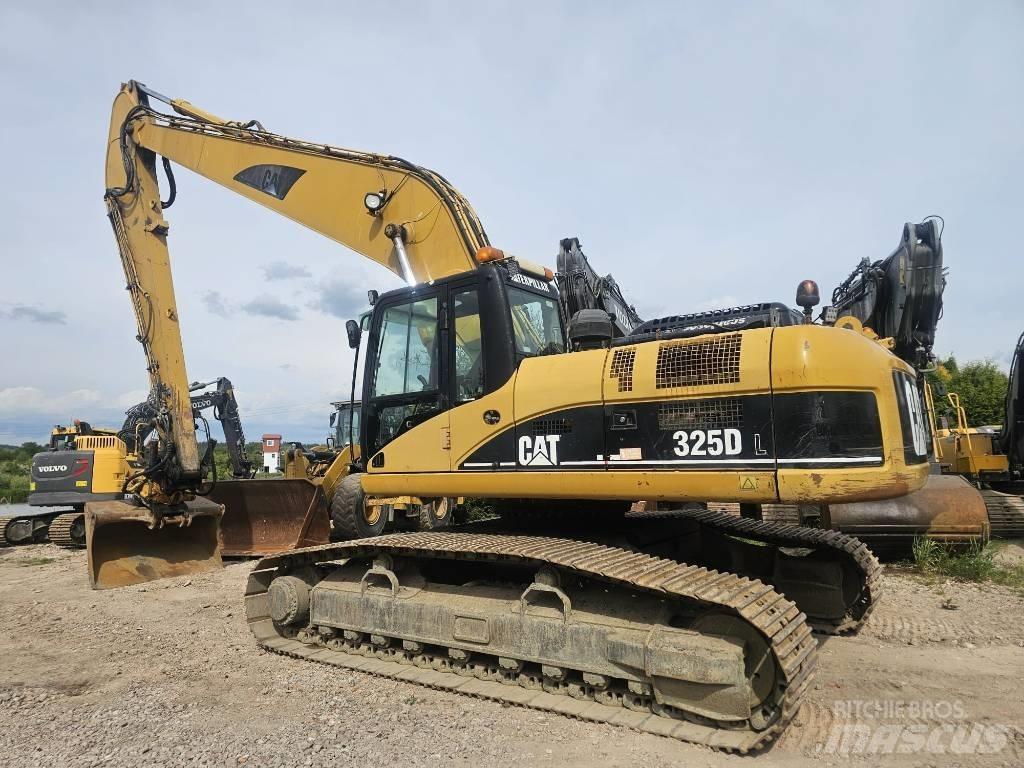 CAT 325 D Long Reach حفارات طويلة الذراع