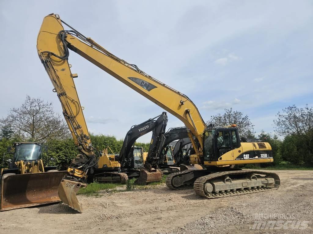 CAT 325 D Long Reach حفارات طويلة الذراع