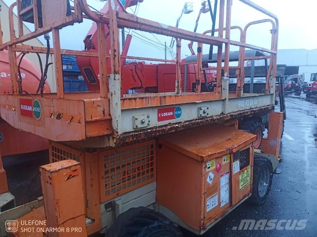 JLG 260 MRT رافعات مقصية الشكل