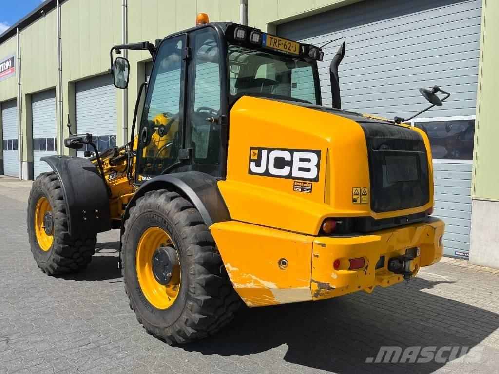 JCB TM 420 معدات مناولة لأغراض الزراعة