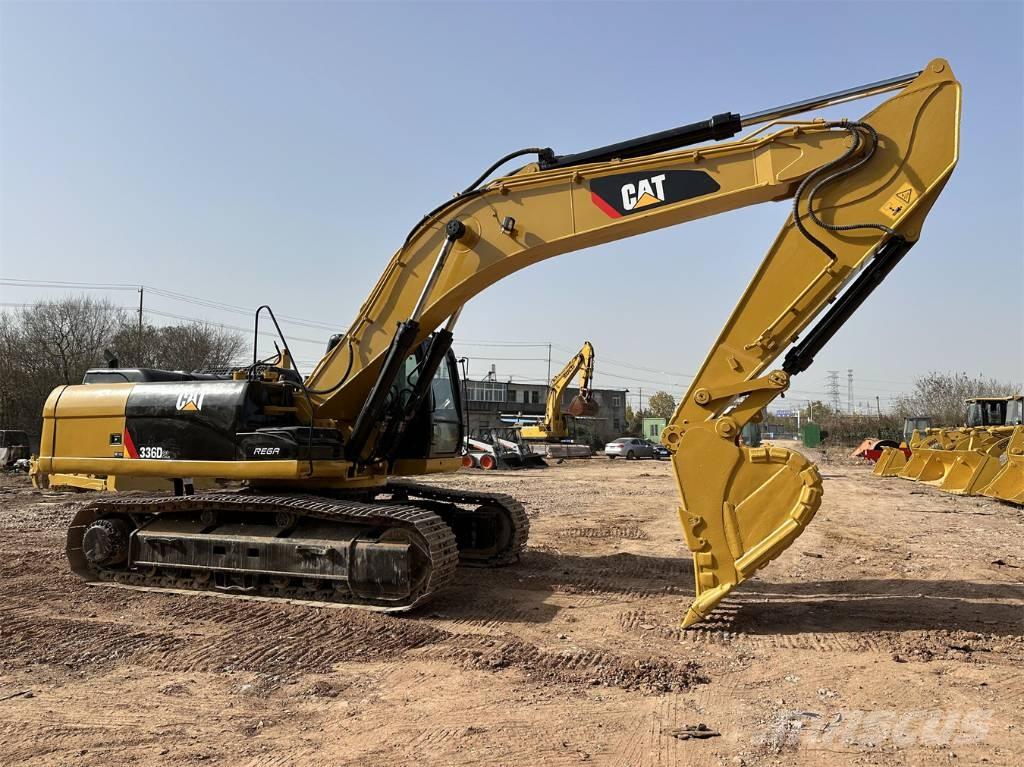 CAT 336D2L حفارات زحافة