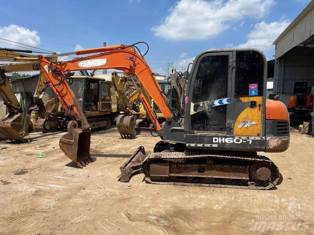 Doosan DH 60-7 حفارات صغيرة أقل من 7 طن (حفارات صغيرة)