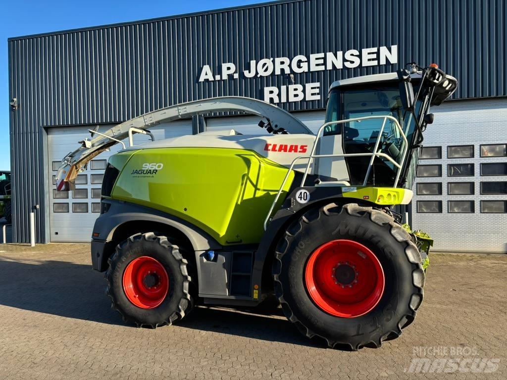 CLAAS Jaguar 960 4WD علافات ذاتية الدفع