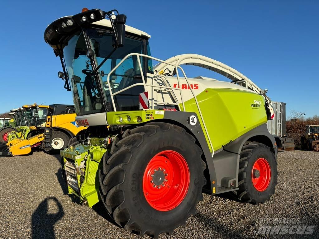 CLAAS Jaguar 960 4WD علافات ذاتية الدفع