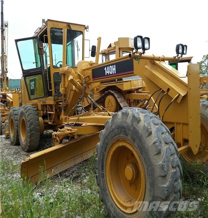CAT 140 H معدات تمهيد الطرق