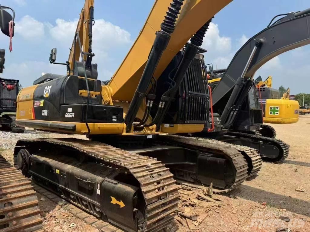 CAT 330 D L حفارات زحافة