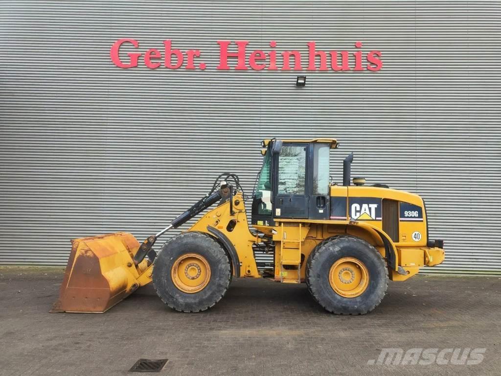 CAT 930G لوادر بعجل
