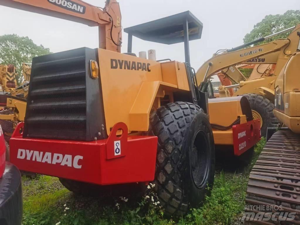  Dynapanc ca251d مداحل أحادية الأسطوانة