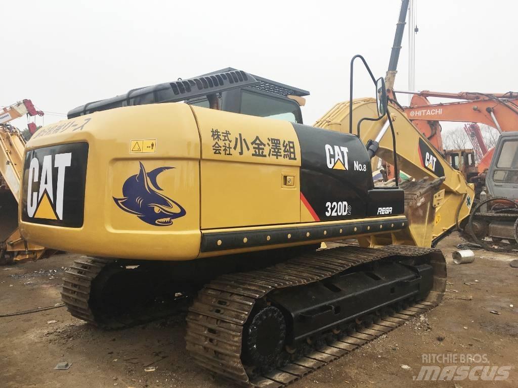 CAT 320 DL حفارات زحافة