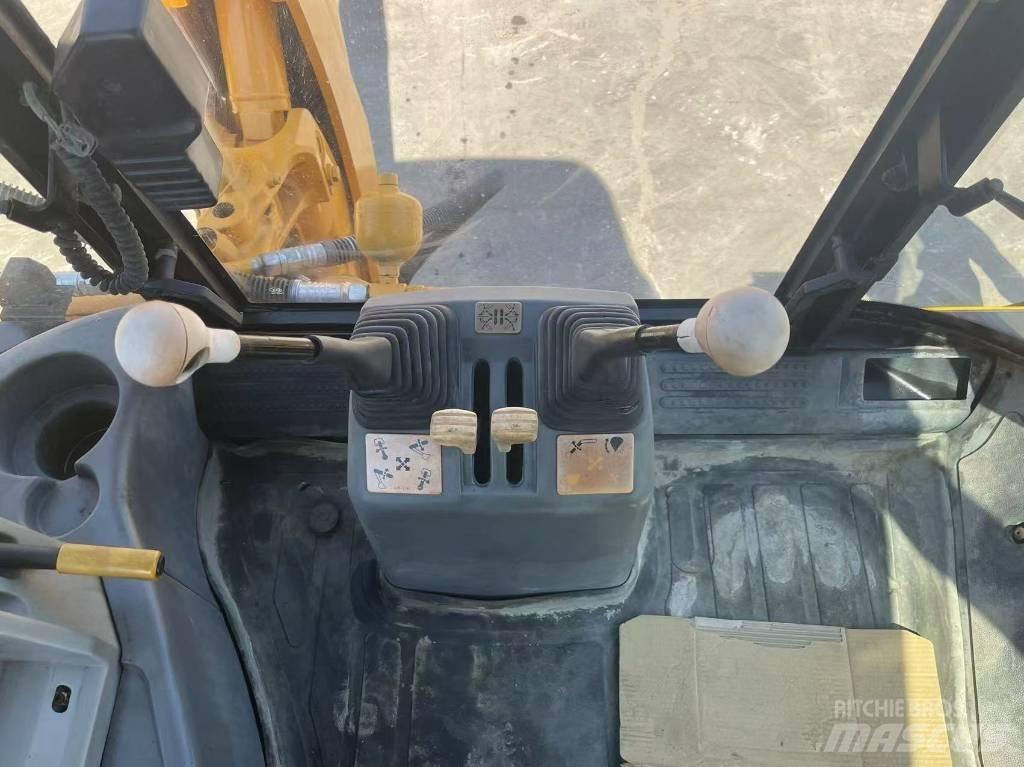 JCB 4 CX لوادر ذات جرافات عكسية