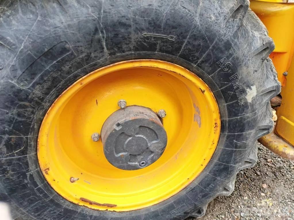 JCB 3 CX لوادر ذات جرافات عكسية