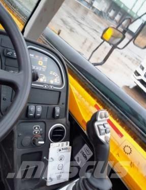 JCB 540-140 مناولات متداخلة
