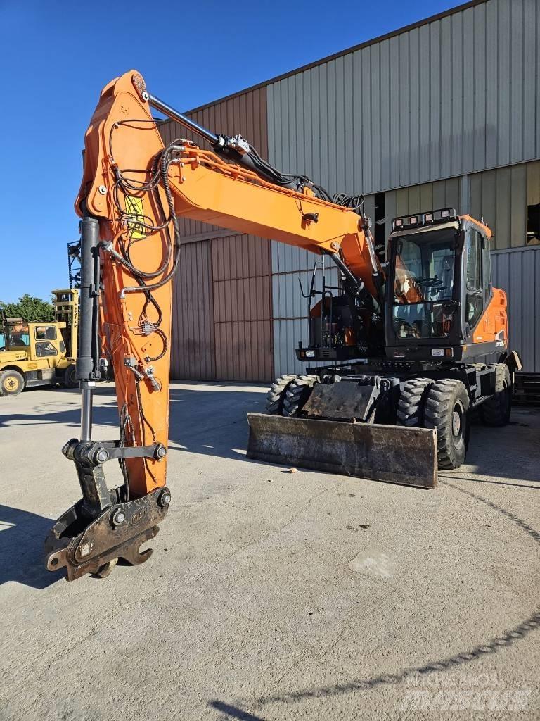 Doosan DX 165 W-5 حفارات بعجل