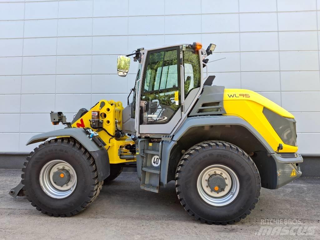Wacker Neuson WL 95 لوادر بعجل