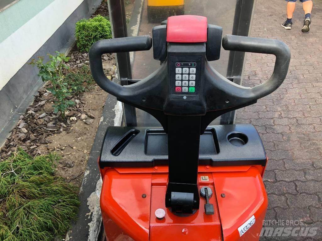 BT S10 V-3267 شاحنات مناولة ذات منصة نقالة يدوية
