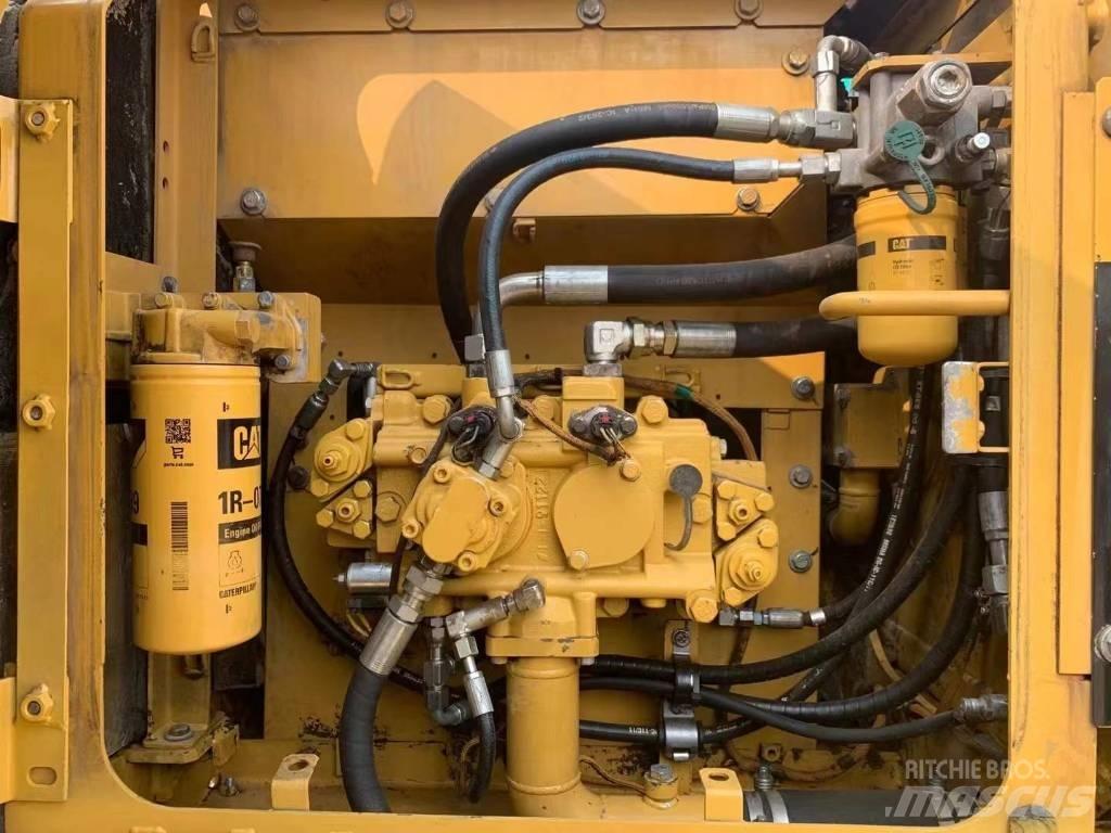 CAT 315 D حفارات زحافة
