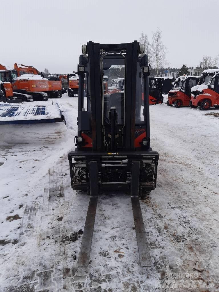 Linde H 25 T شاحنات LPG