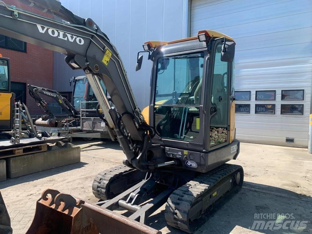 Volvo EC 35 D حفارات صغيرة أقل من 7 طن (حفارات صغيرة)