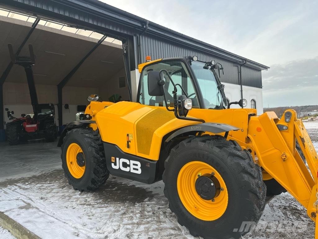 JCB 531-70 مناولات متداخلة