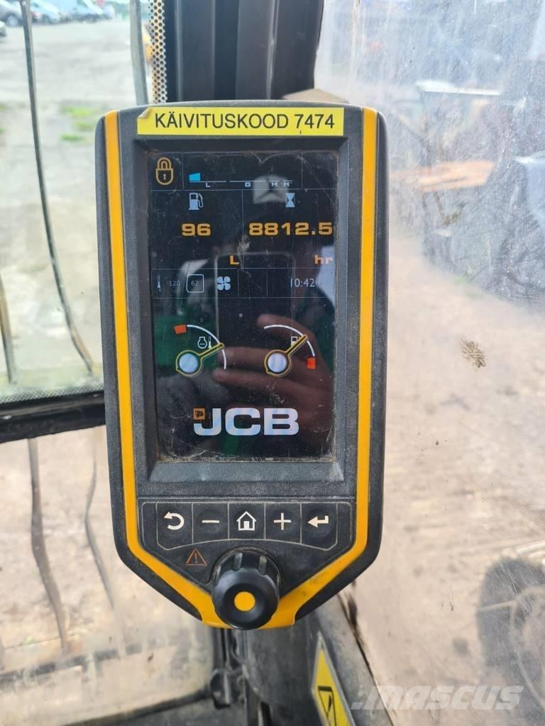 JCB JS 130 LC حفارات زحافة