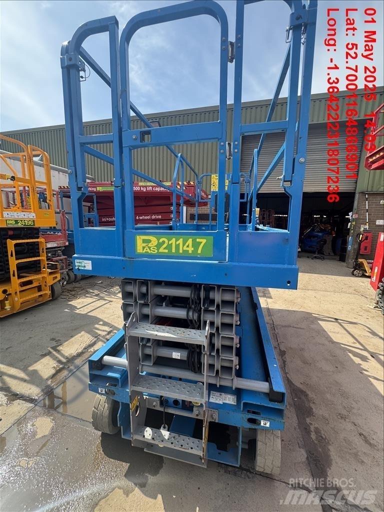 Genie GS 3246 رافعات مقصية الشكل
