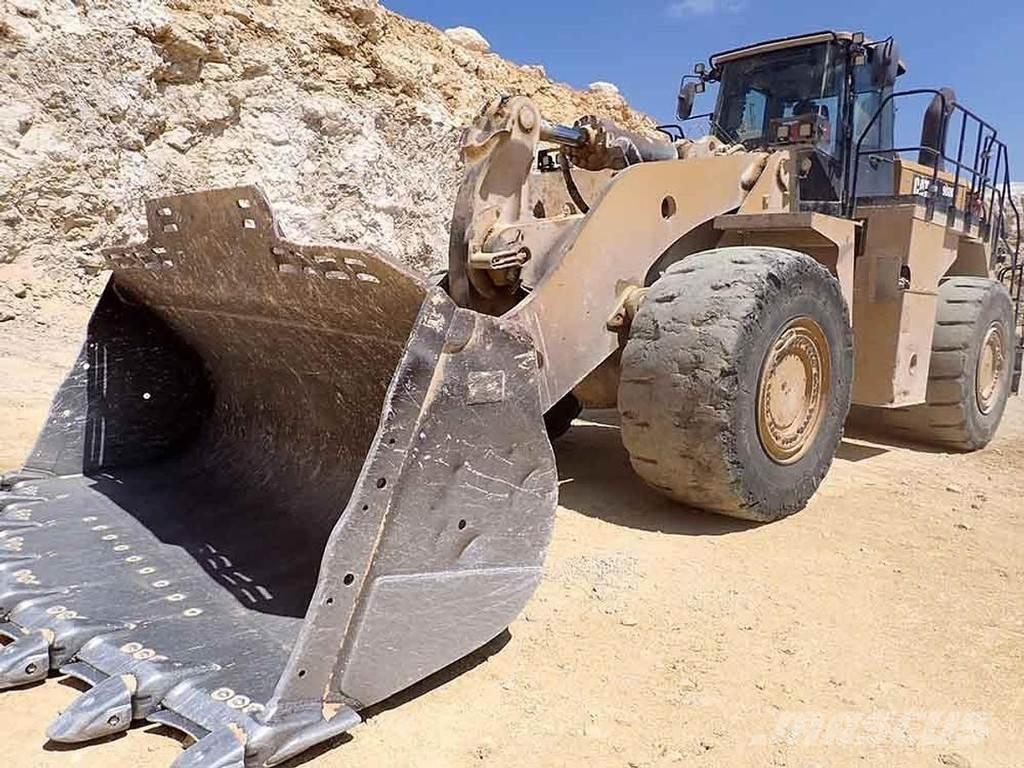 CAT 988K لوادر بعجل