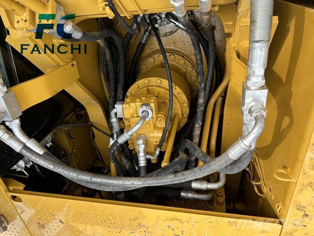 CAT 325D حفارات زحافة