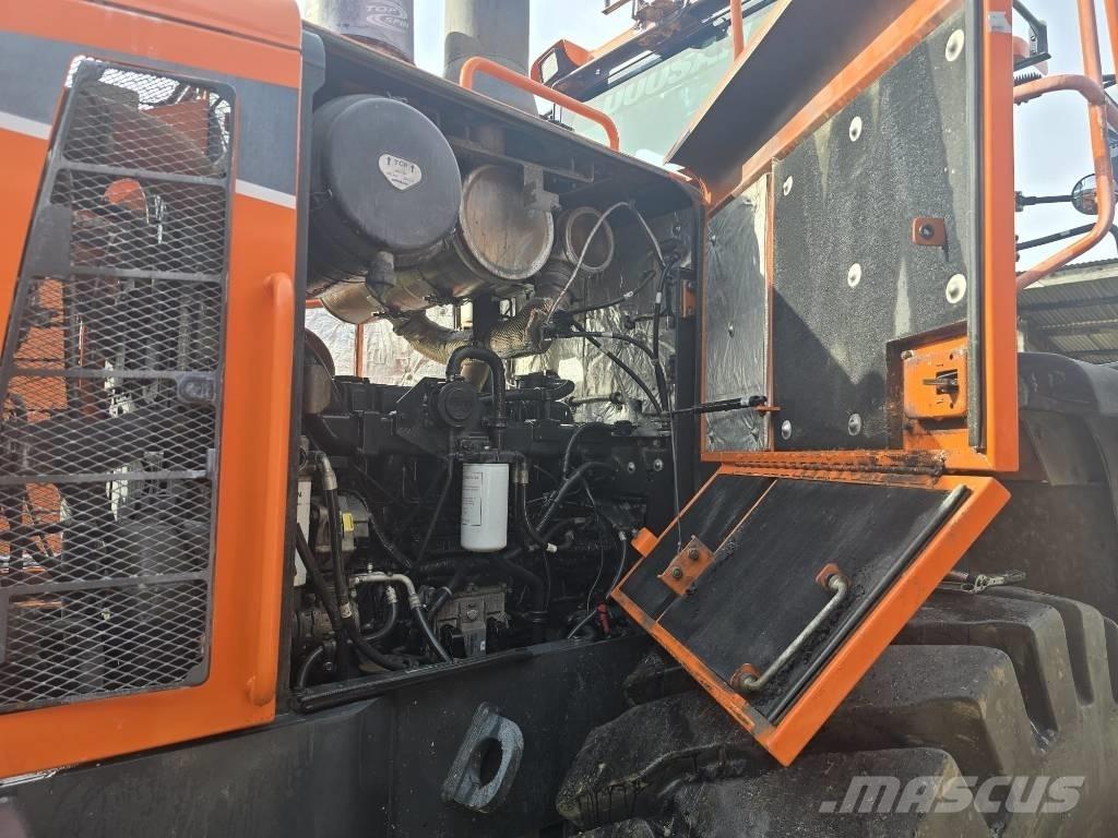 Doosan DL 300-5 لوادر بعجل