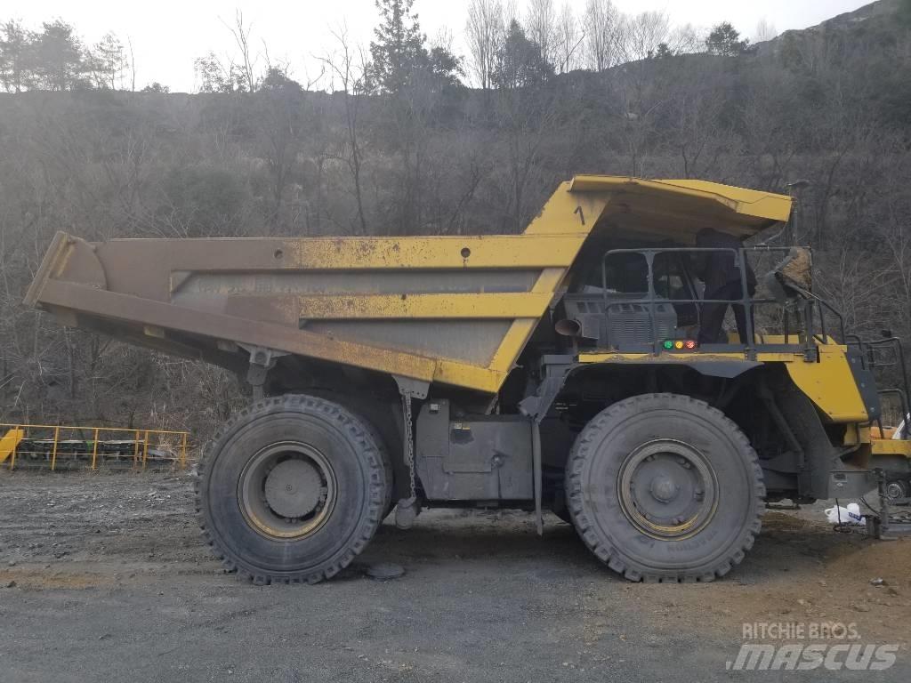  コマツ HD405-8 عربات نقل قلابة مجنزرة