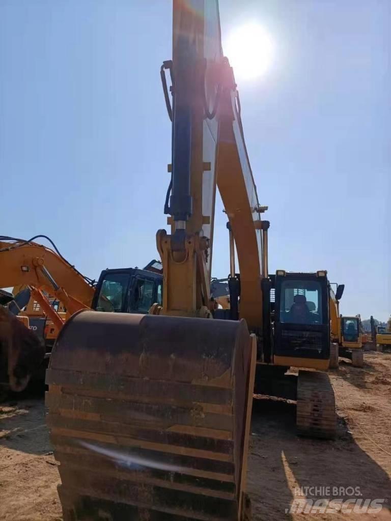 CAT 329 D L حفارات زحافة