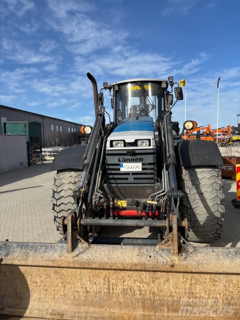 Lännen 8600 I لوادر ذات جرافات عكسية